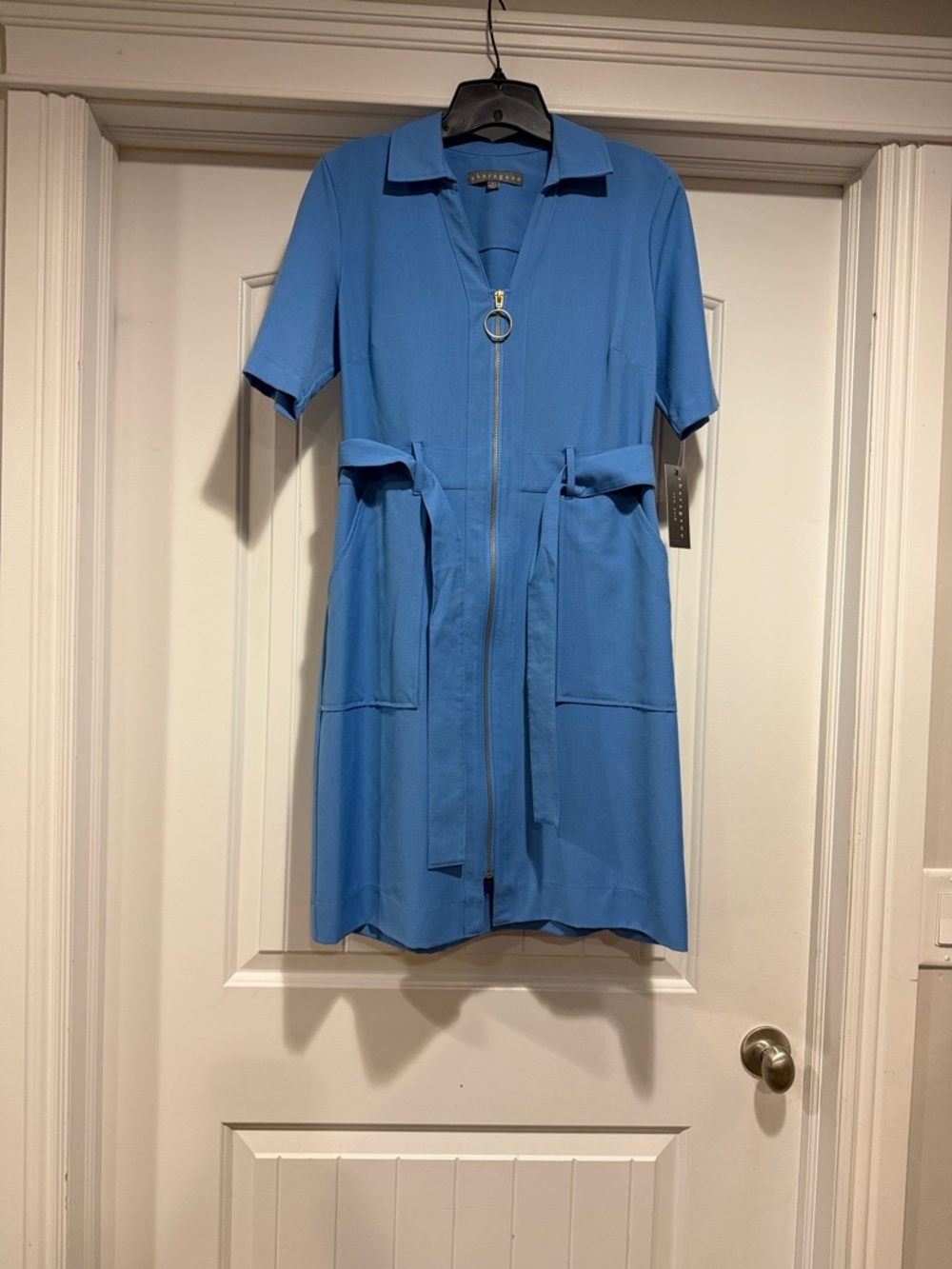 Sharagano  Zip-Front Short Sleeve Dress with Tie Belt Size 8.